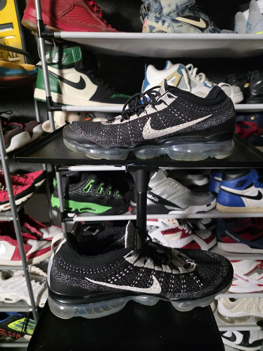 🔥 Nike Black and Pearl Flyknit VaporMax 2023 Men Size 9.5 Running Shoes